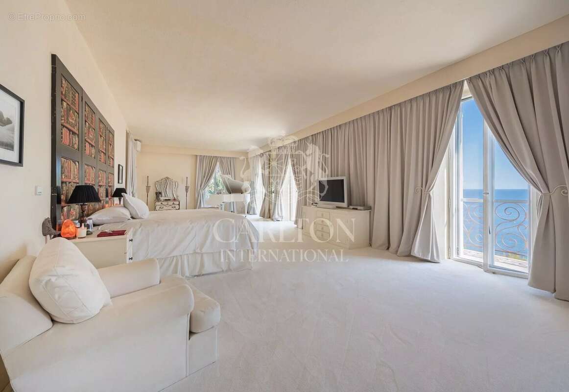 Maison à EZE