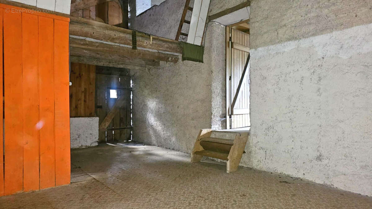 Maison à DENEUVRE