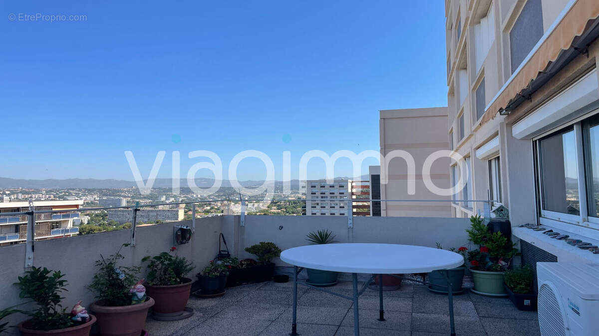 Appartement à MARSEILLE-10E
