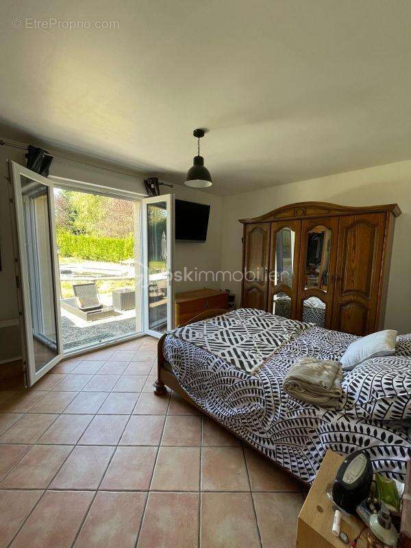 Maison à ANGERVILLIERS