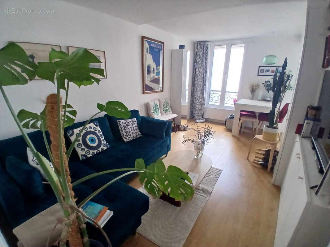 Appartement à PARIS-11E