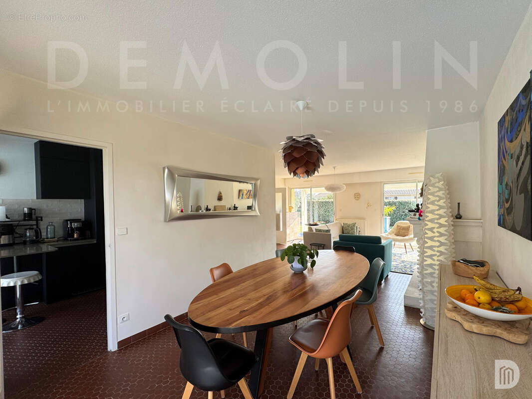 Maison à LE HAILLAN