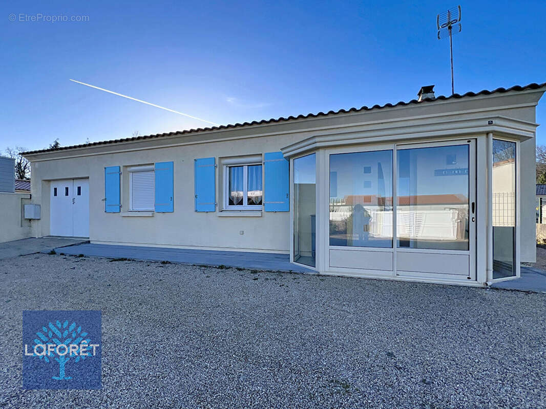 Maison à COMMEQUIERS