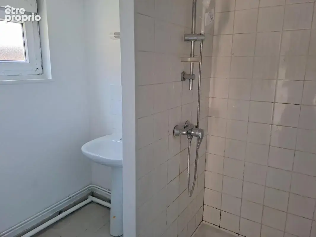 NOEUX LES MINES - Plain pied T2 de 53 m² - photo 3