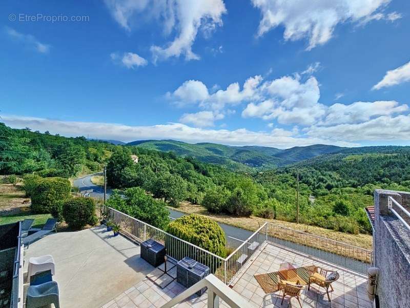 Maison à LA LIVINIERE