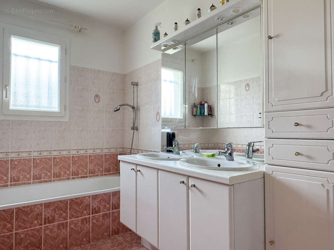 Maison à SAINT-PALAIS-SUR-MER