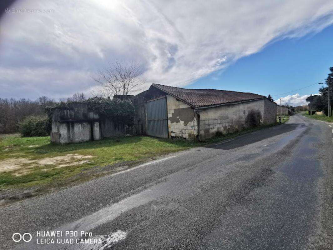 Maison à VILLEGOUGE