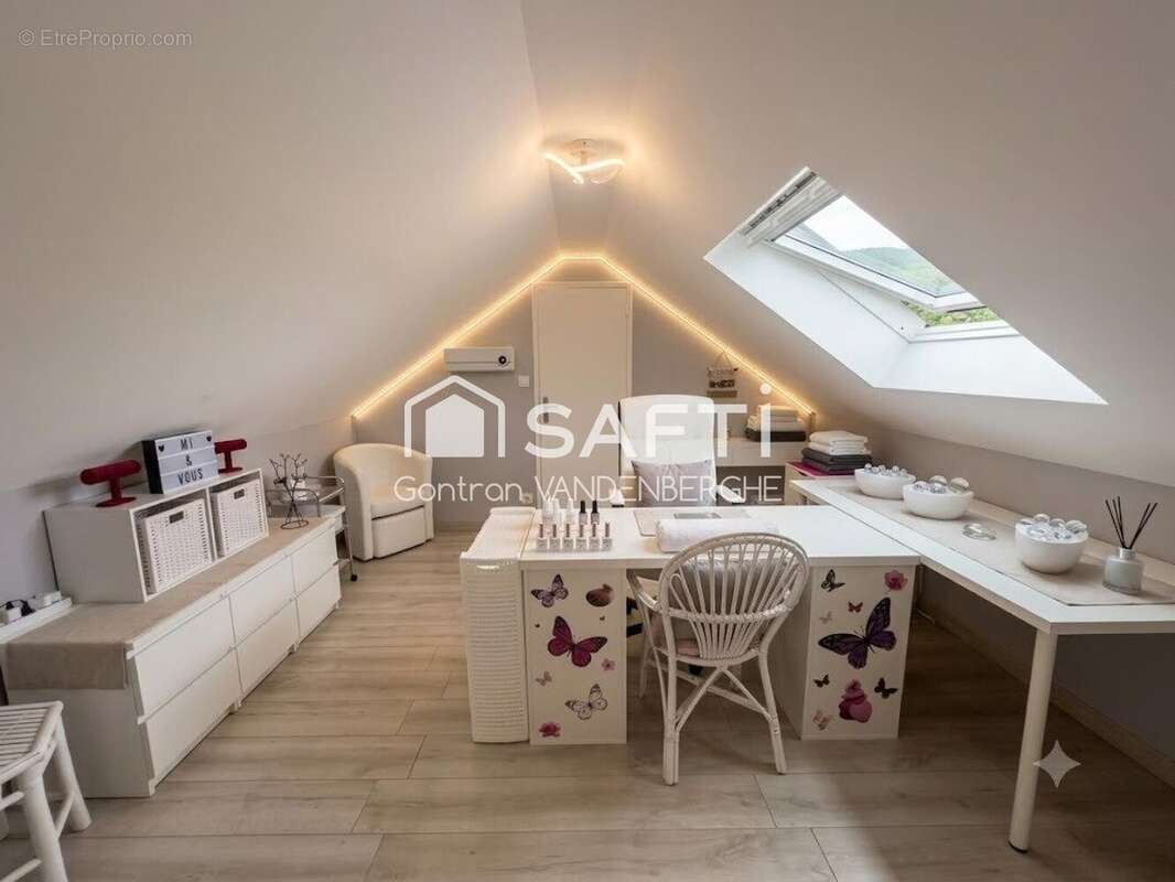 Maison 92 m² à Fressin  - photo 8