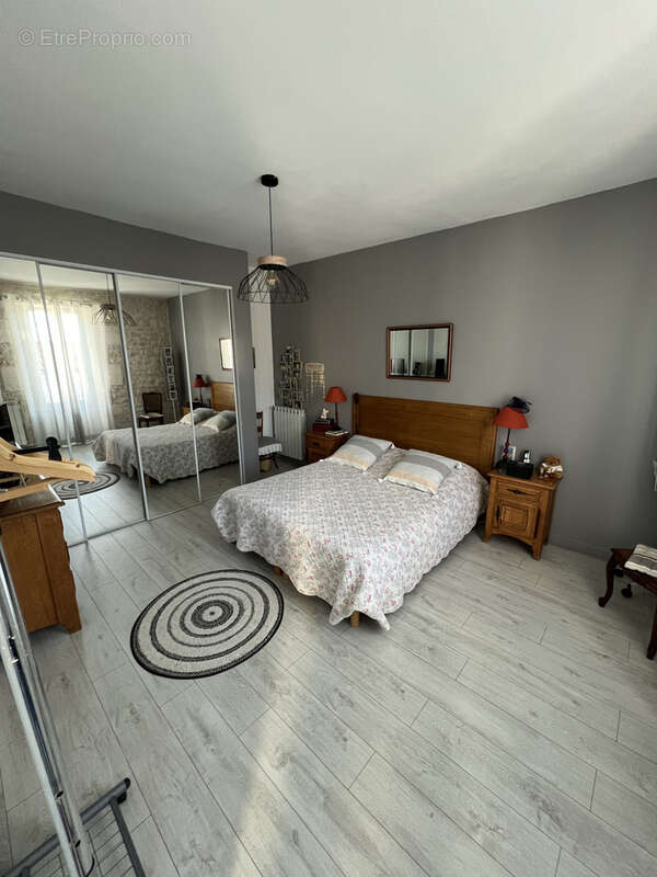 Maison à SAINT-JEAN-D&#039;ANGELY