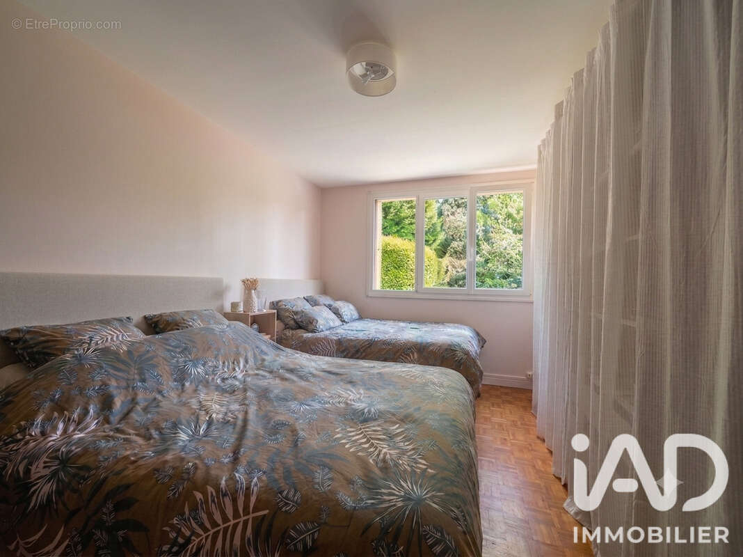 Appartement 92 m² à La Celle-Saint-Cloud  - photo 6