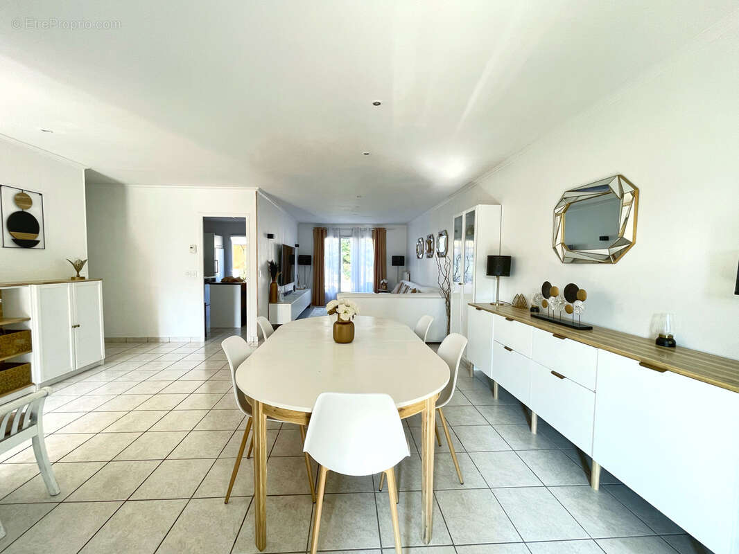 Maison à VAULX-EN-VELIN