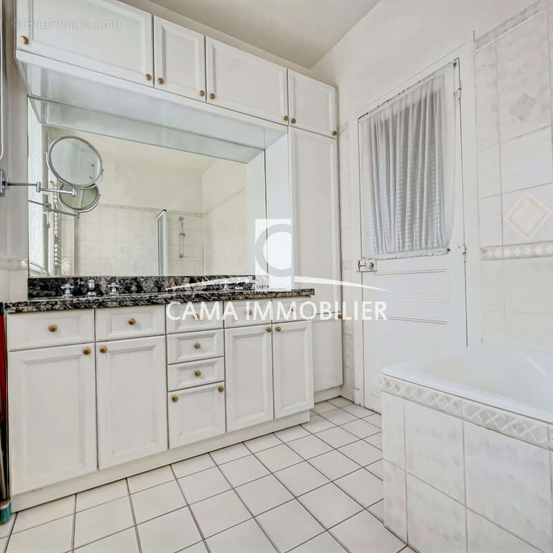 Maison à JOUY-EN-JOSAS