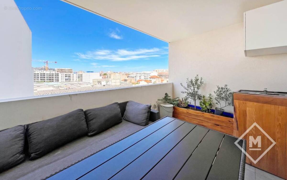 Appartement à MARSEILLE-5E