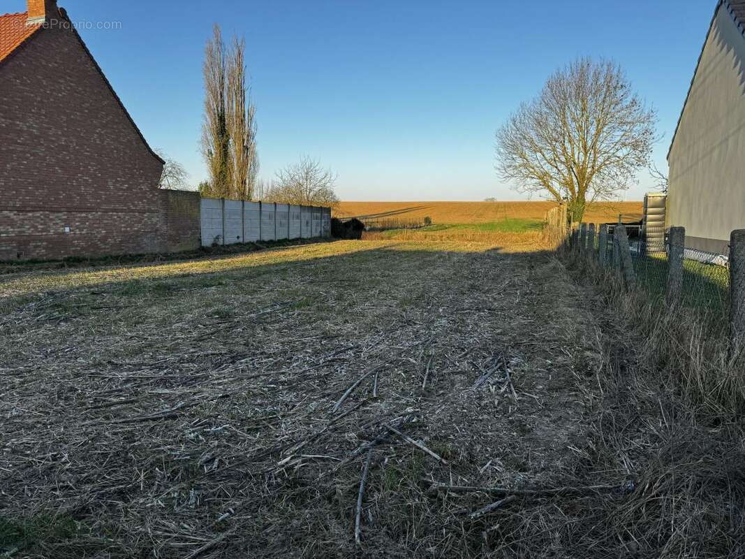 Terrain 675 m² à Bantigny  - photo 4