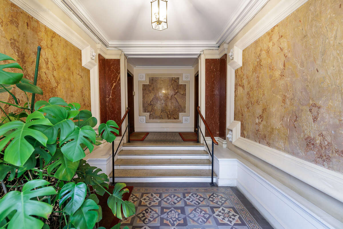 Appartement à PARIS-6E