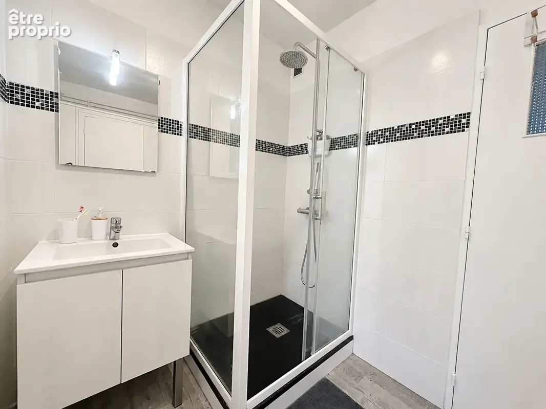 Quartier st joseph, balcon, vue dégagée, 2 chambres - photo 6