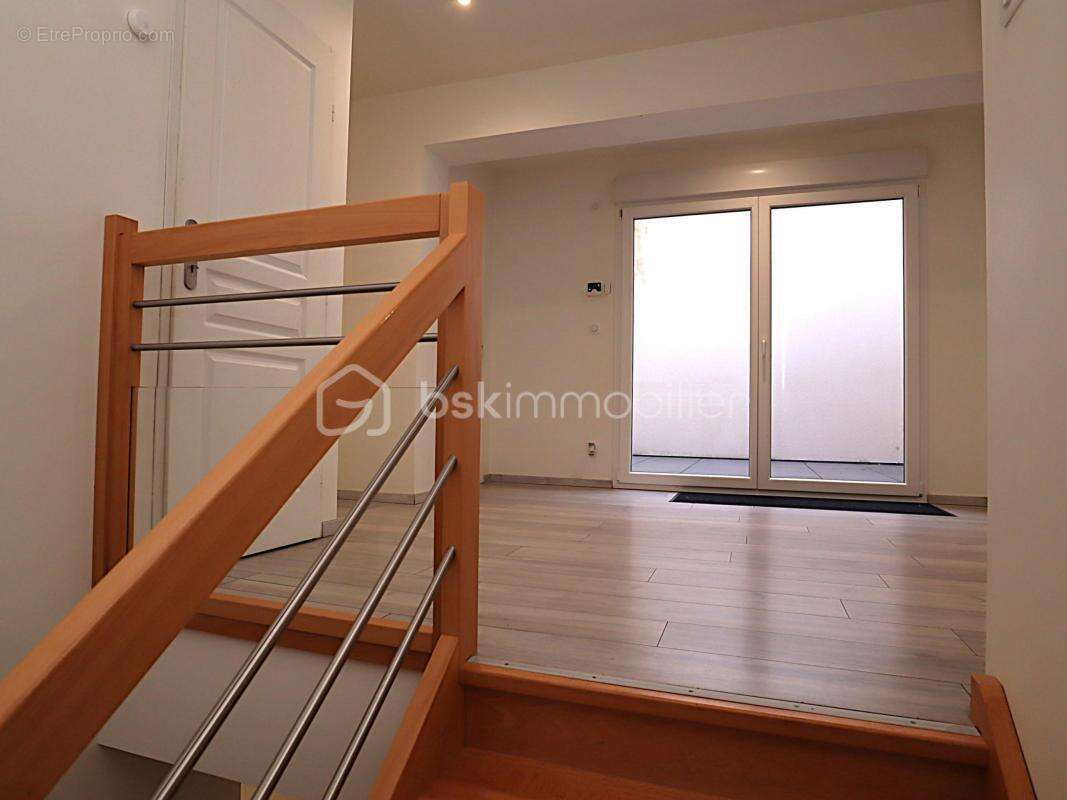 Maison à SAINT-LOUP-SUR-SEMOUSE