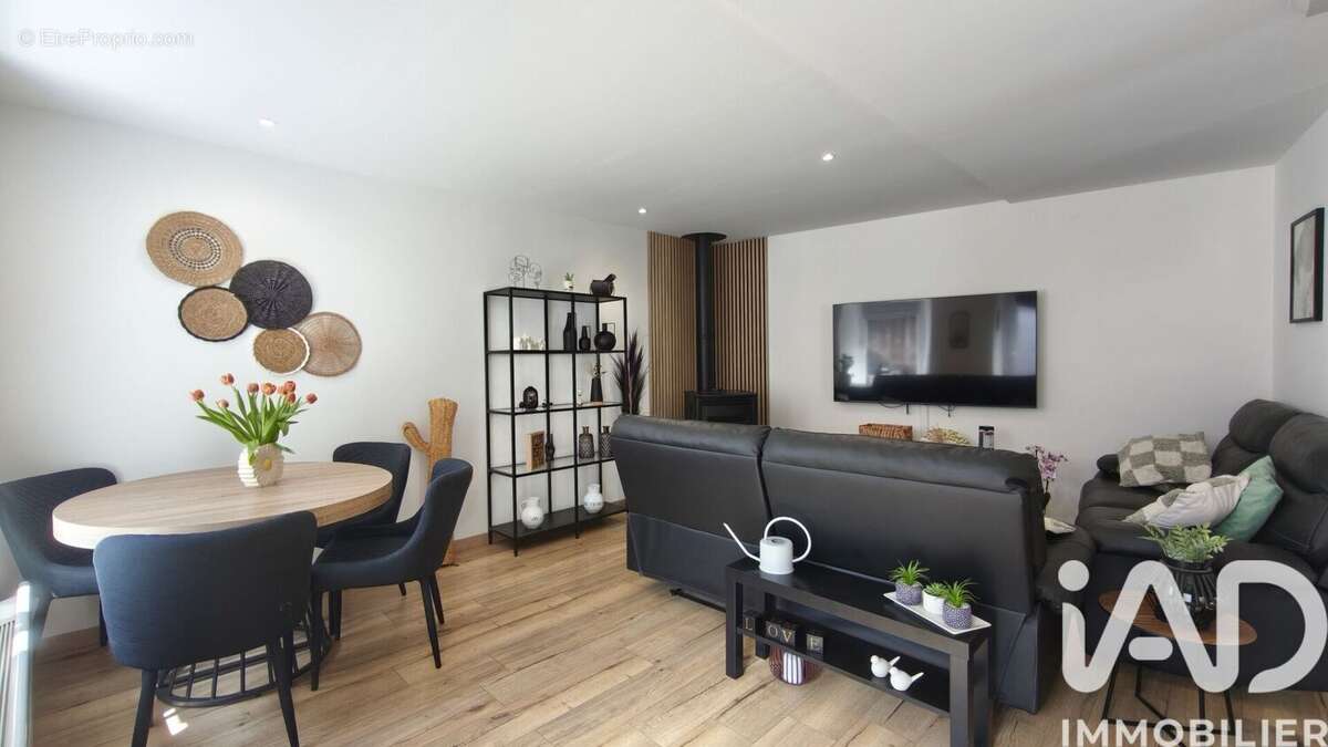 Maison 111 m² à Retournac  - photo 3