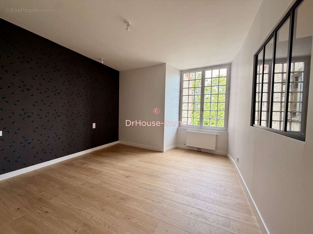 Appartement 67 m² à Cosnac  - photo 4