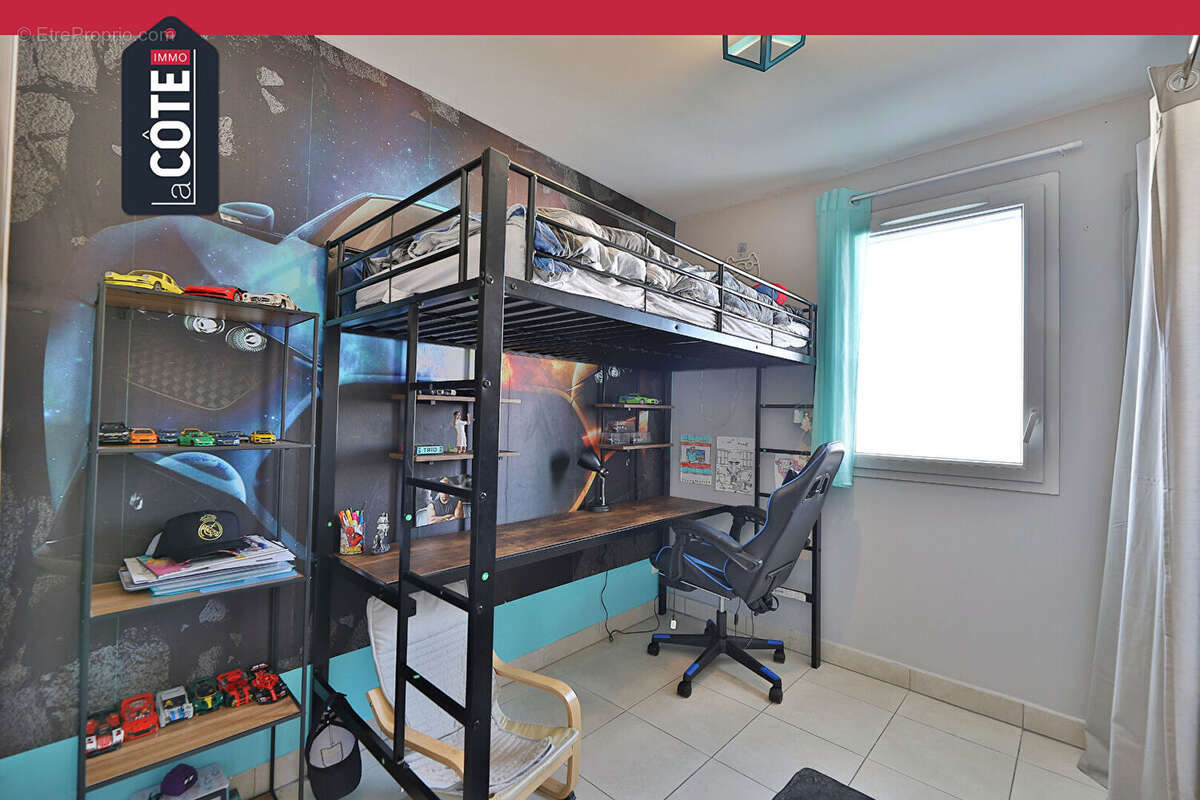 Maison à CHATEAUNEUF-LES-MARTIGUES