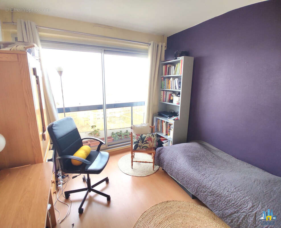 Appartement à COURBEVOIE