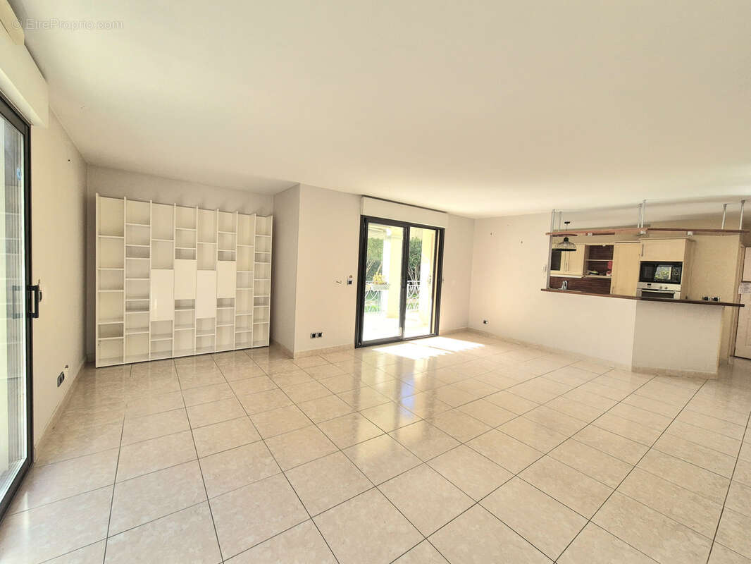 Appartement à HYERES