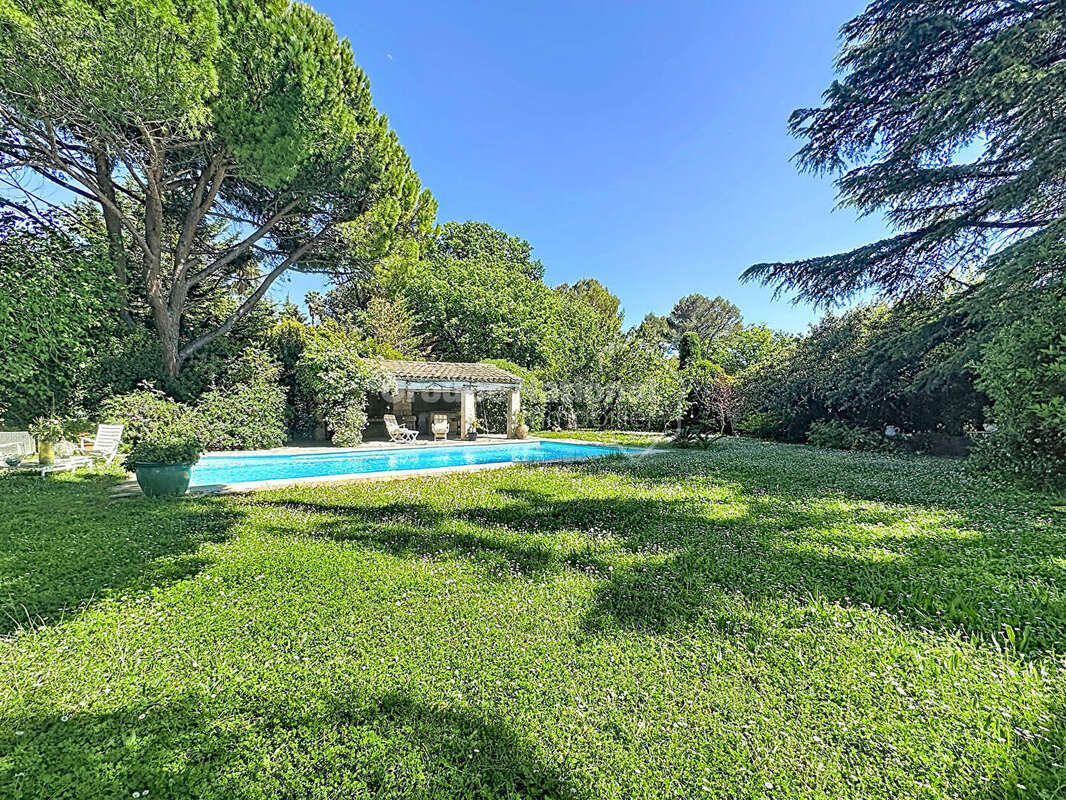 Maison à MOUGINS