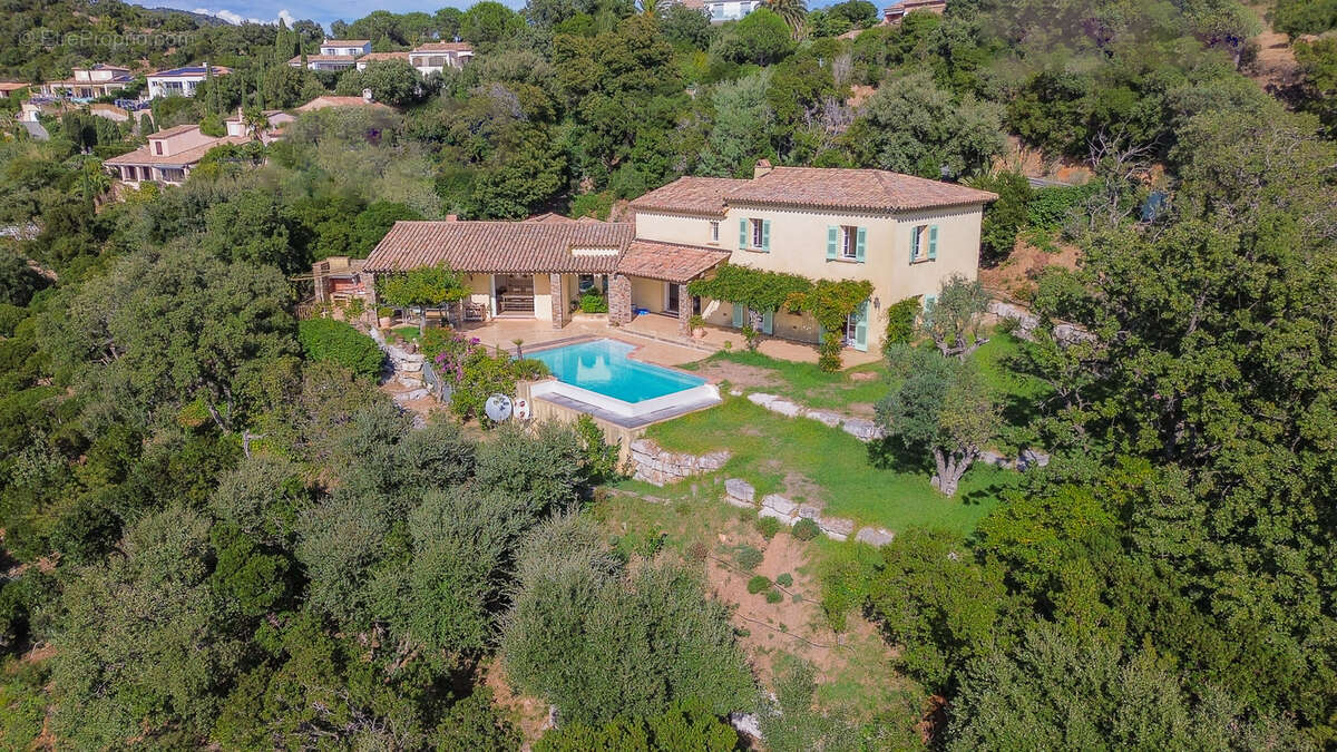Maison à CAVALAIRE-SUR-MER