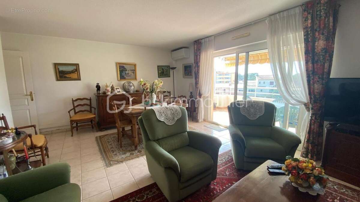 Appartement à SAINT-RAPHAEL