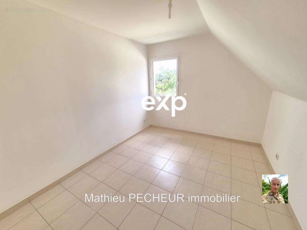 Maison à SAINTE-SUZANNE