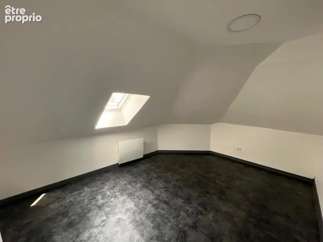 Amiénoise d'angle - 3 chambres - Garage - photo 16