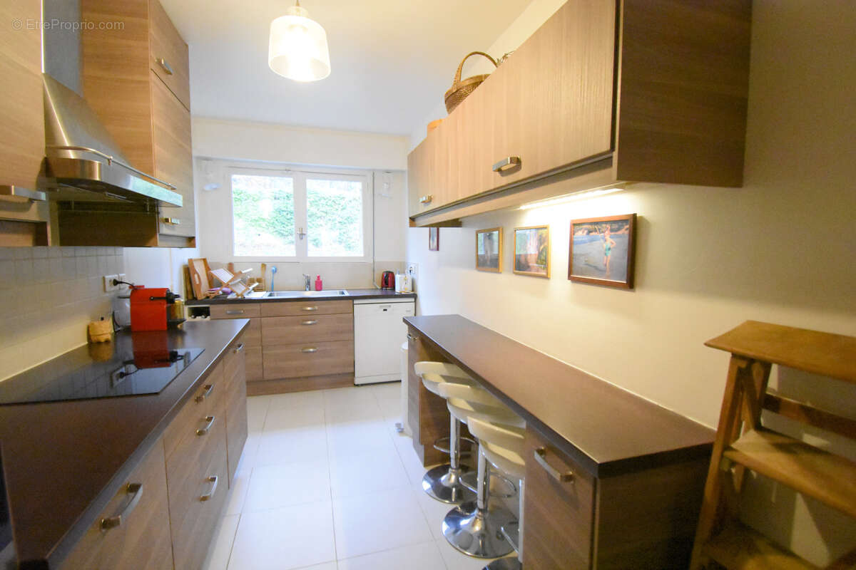 Appartement à VILLE-D'AVRAY