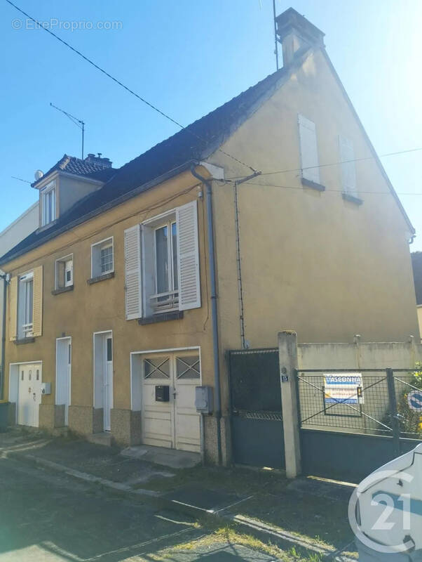 Maison à PONT-SUR-YONNE