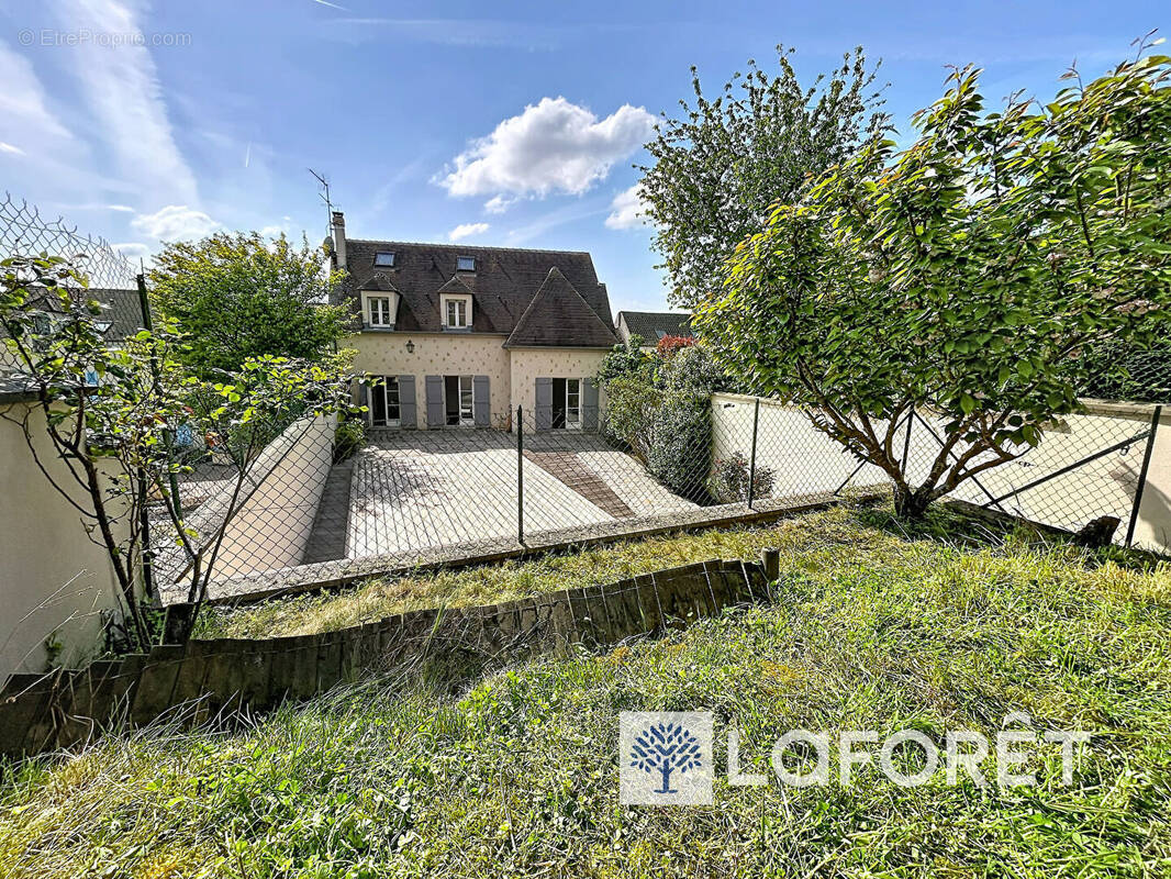 Maison à CHAVENAY