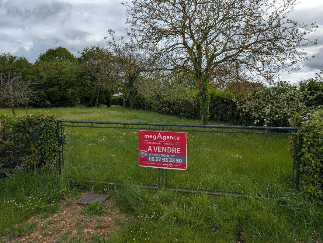 Terrain à PARCE-SUR-SARTHE