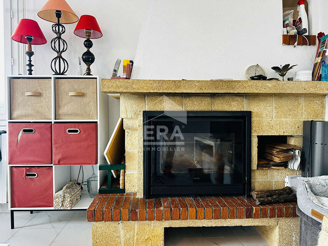 SEMUSSAC - Maison individuelle 115 m² + 818 m² de terrain - Proche commerces - photo 4