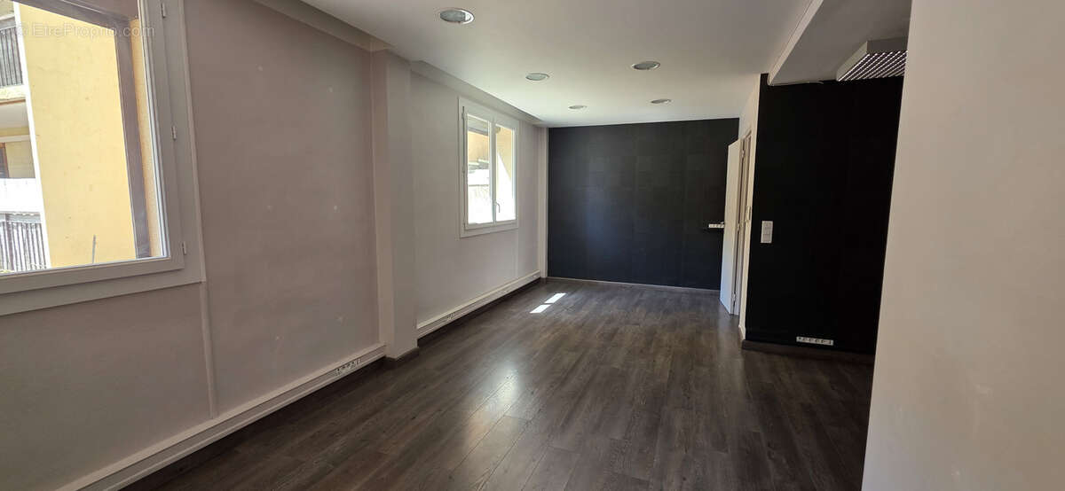 Bureaux / local professionnel 44 m2   boulevard clémenceau   perpignan - photo 2