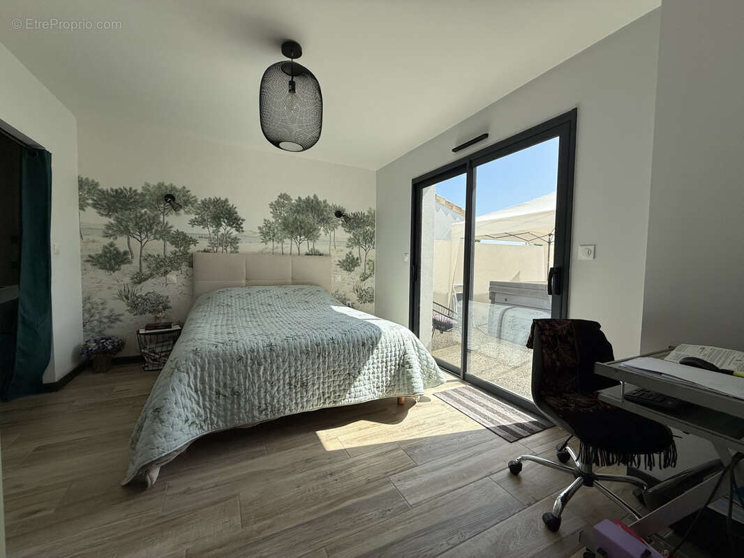 Maison à VAUX-SUR-MER