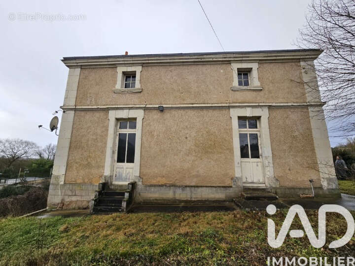 Maison 122 m² à Lavenay  - photo 2