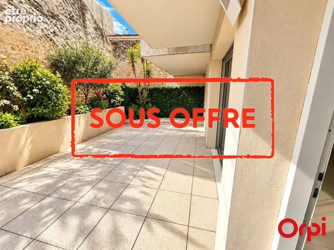 Appartement à MAUGUIO