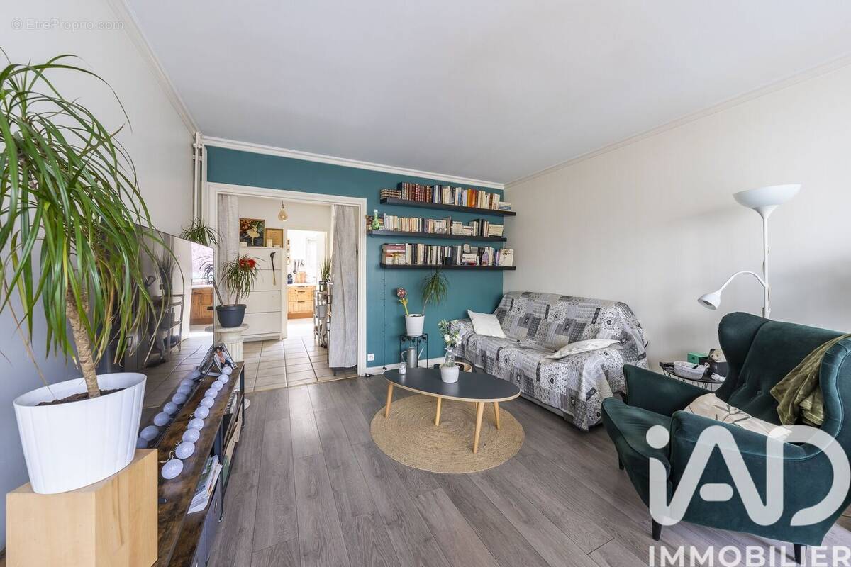 Photo 1 - Appartement à CHEVILLY-LARUE