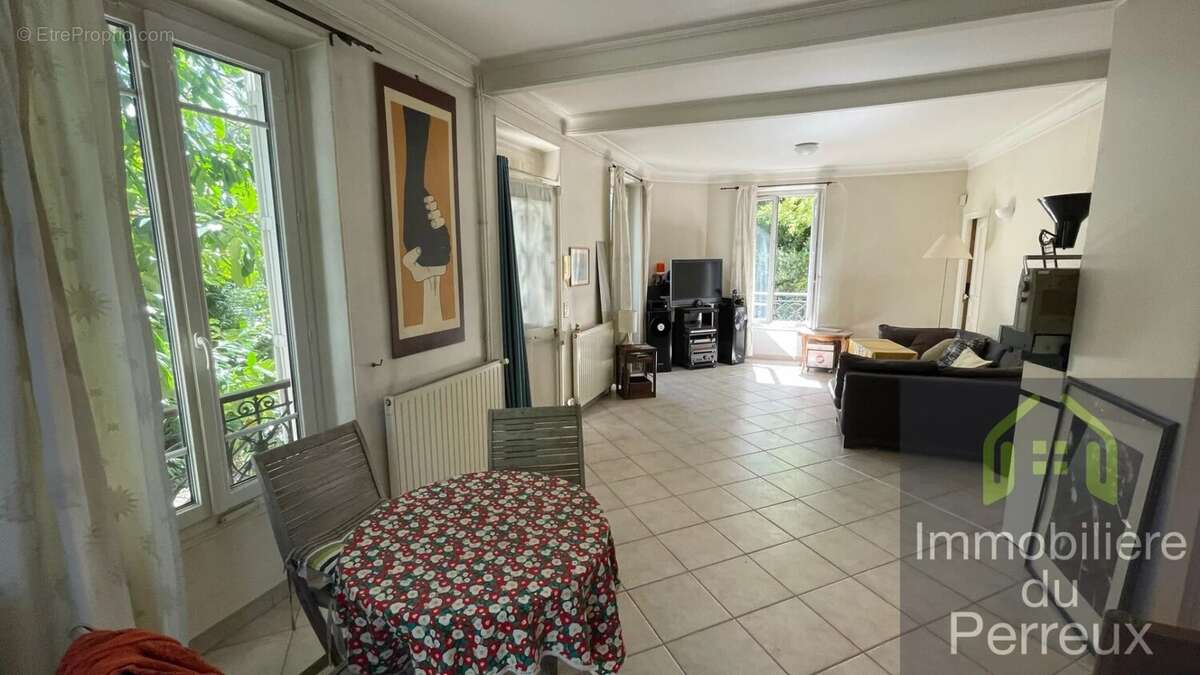 Maison à NEUILLY-PLAISANCE