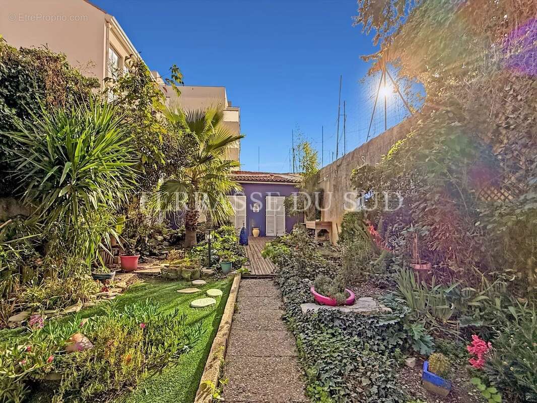 Maison à MARSEILLE-5E