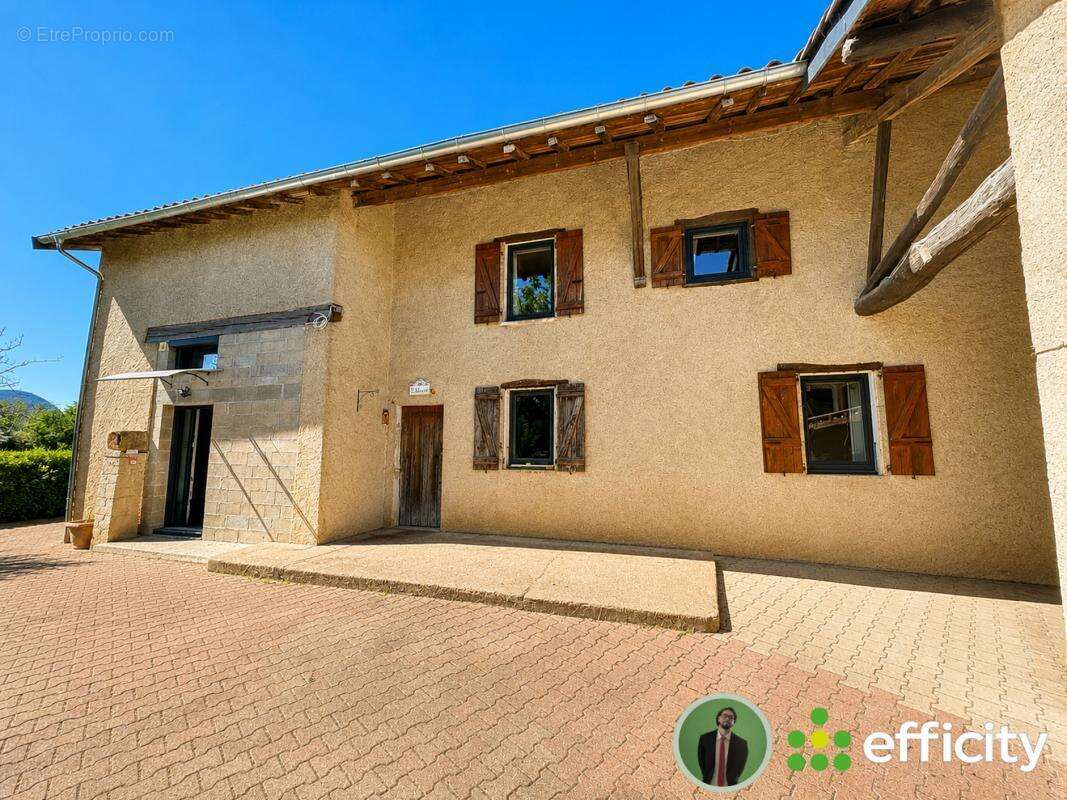 Maison 150 m² à Chaneins  - photo 17