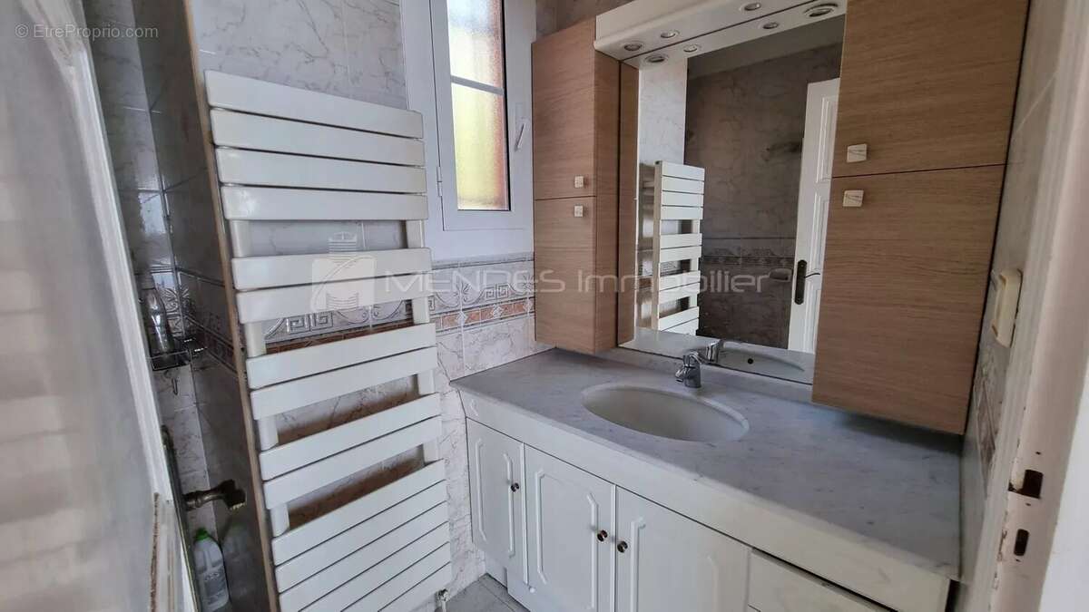 Villa vue mer a renover a cap d'ail - photo 11