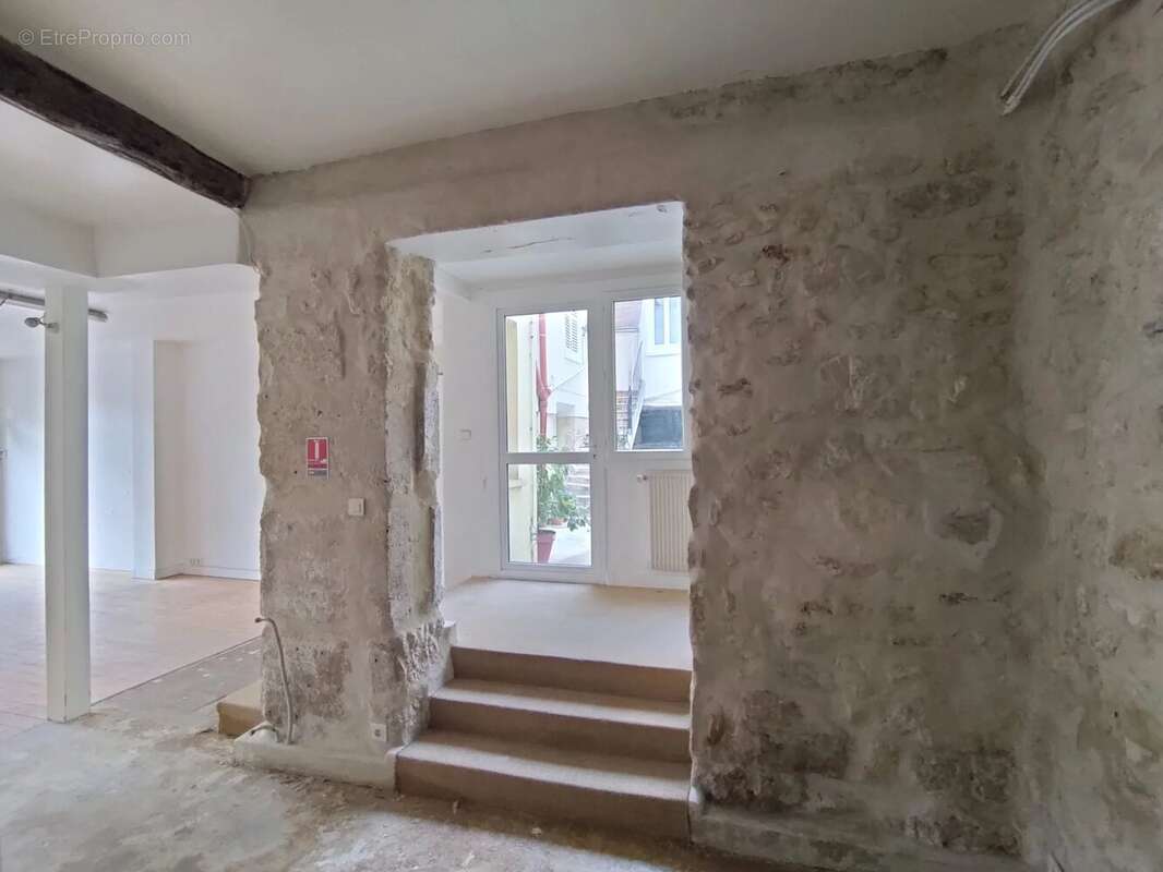 Commerce à SAINT-GERMAIN-EN-LAYE