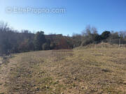 Terrain à LES MAGES