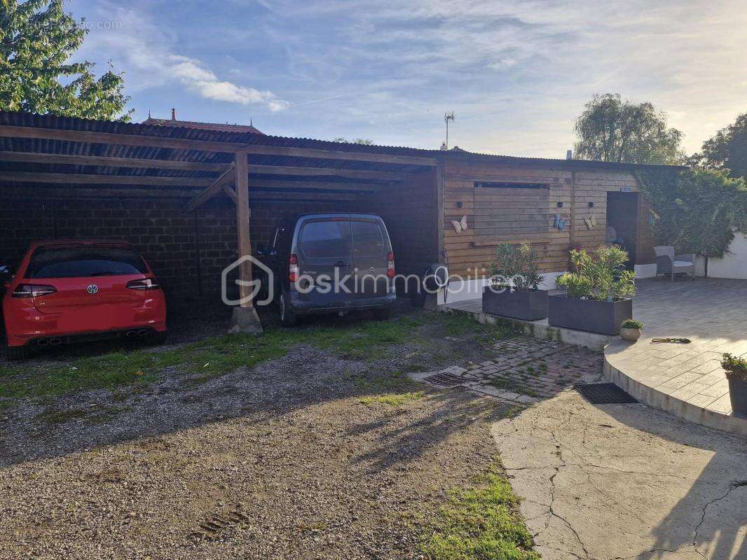 Maison à BOULOGNE-LA-GRASSE