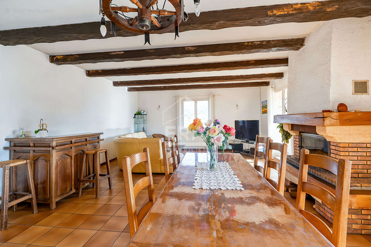 Maison à BOUC-BEL-AIR