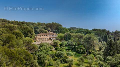 Maison à MOUGINS